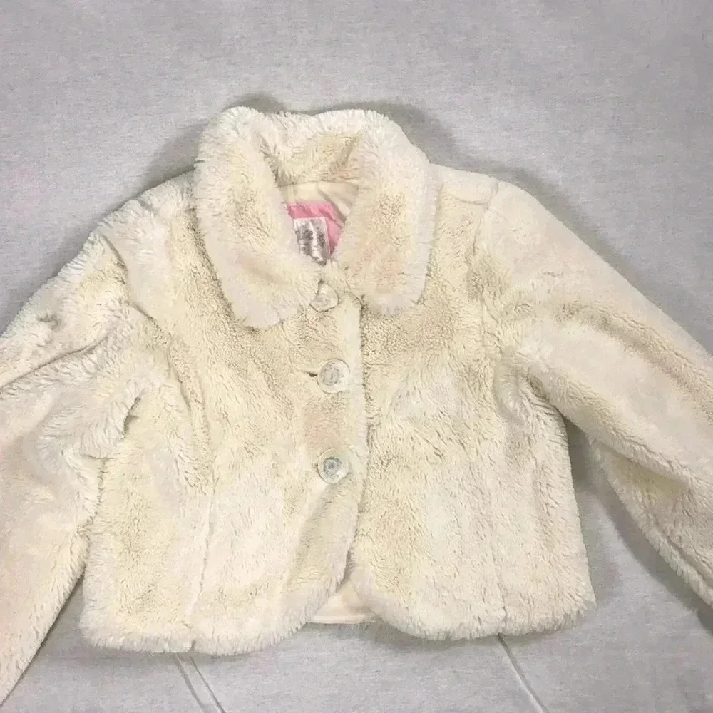 Justice Size 8/10 Crop Cream Color Big Button Closure Jacket With Lining. Used